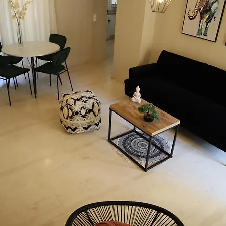 E.k. House Διαμέρισμα *